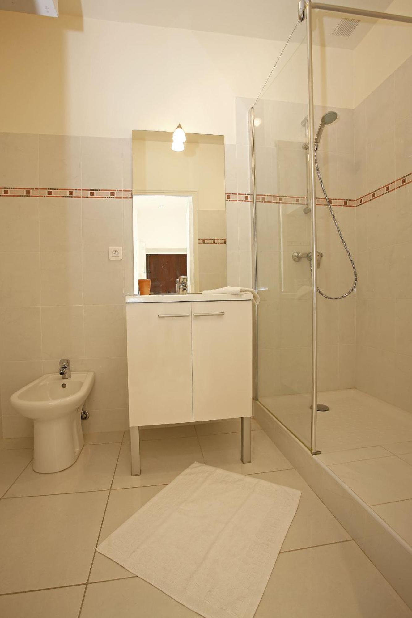 Aigue-Marine - Superbe Appartement Vue Mer 4 Personnes Au Port De Nice Exterior photo